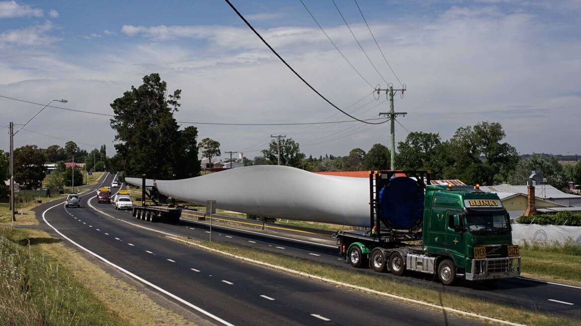ON THE ROAD: The turbine blade heads north through Guyra on Monday morning.