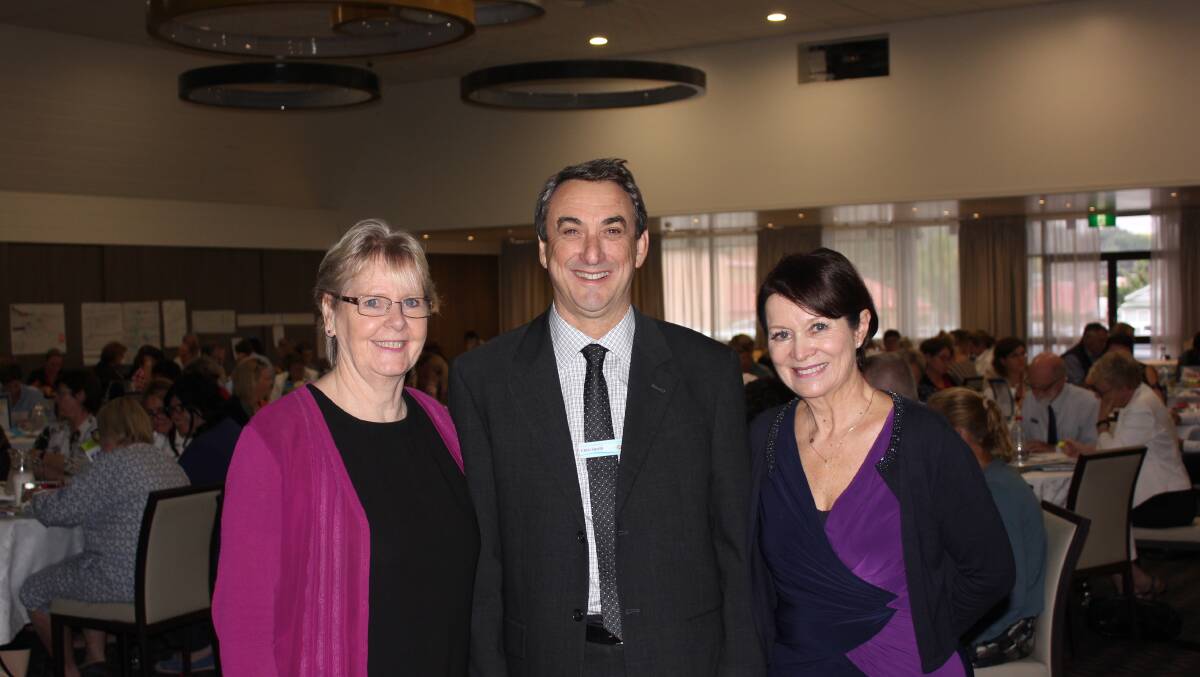 Armidale catholic schools director Chris Smyth and educator Lyn Sharratt.