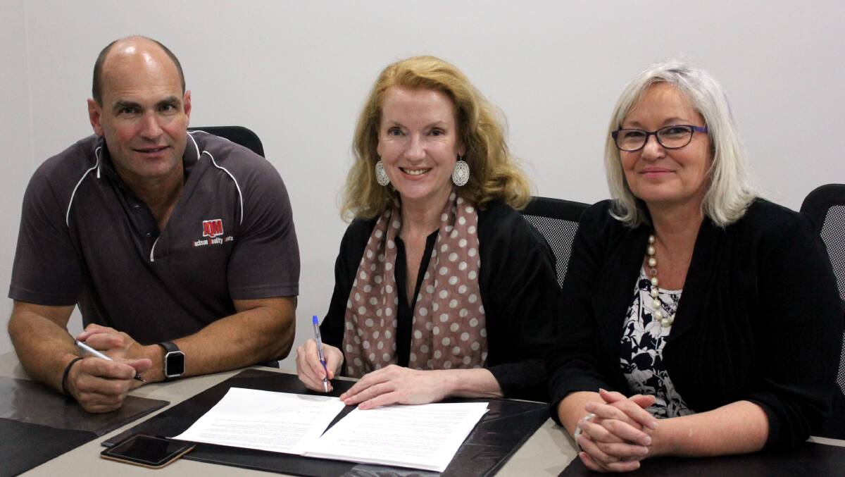 BUSINESS ALLIANCE: Locals4Locals president Greg Jackson, Armidale Business Chamber president Susan Cull and Guyra Business Chamber president Aileen MacDonald will work together on a new clustering project.