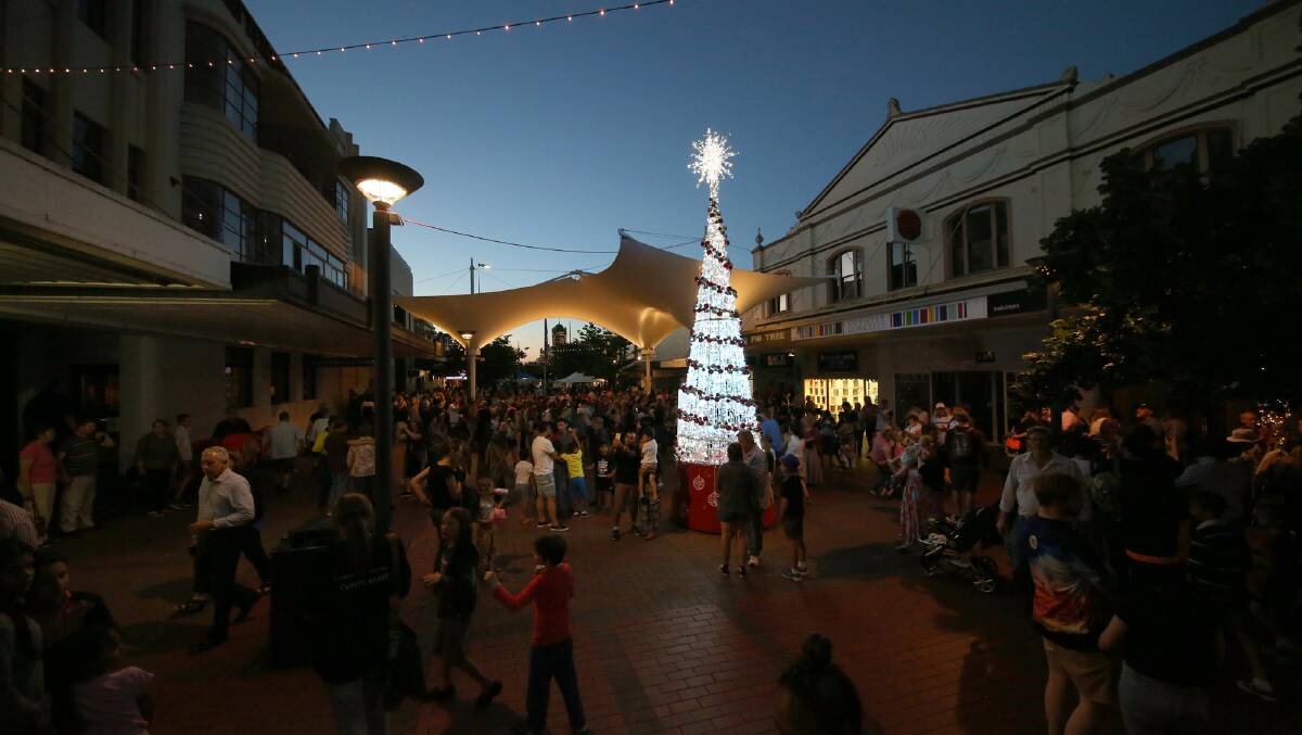 Christmas in the Mall starts festive season off with a bang