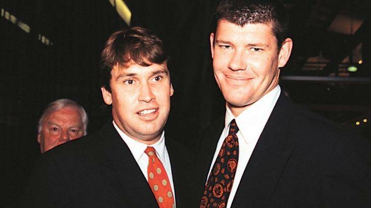 Street brawl: David Gyngell, left, with best mate James Packer in 1999. Photo: Virginia Star