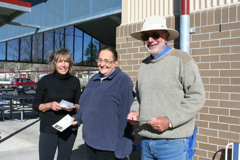  Veronica Philp Warr, Myra Burgess and Blair Smith greeted voters in Glen Innes.