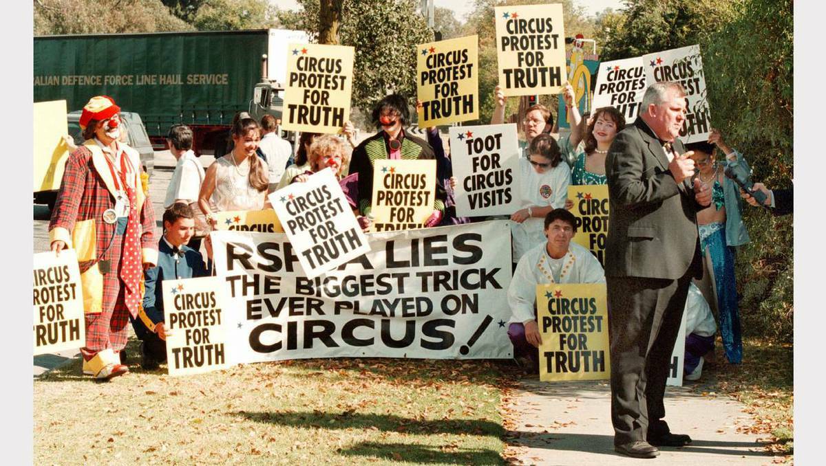 Circus Royale performers protest in front of the Albury RSPCA in 1997