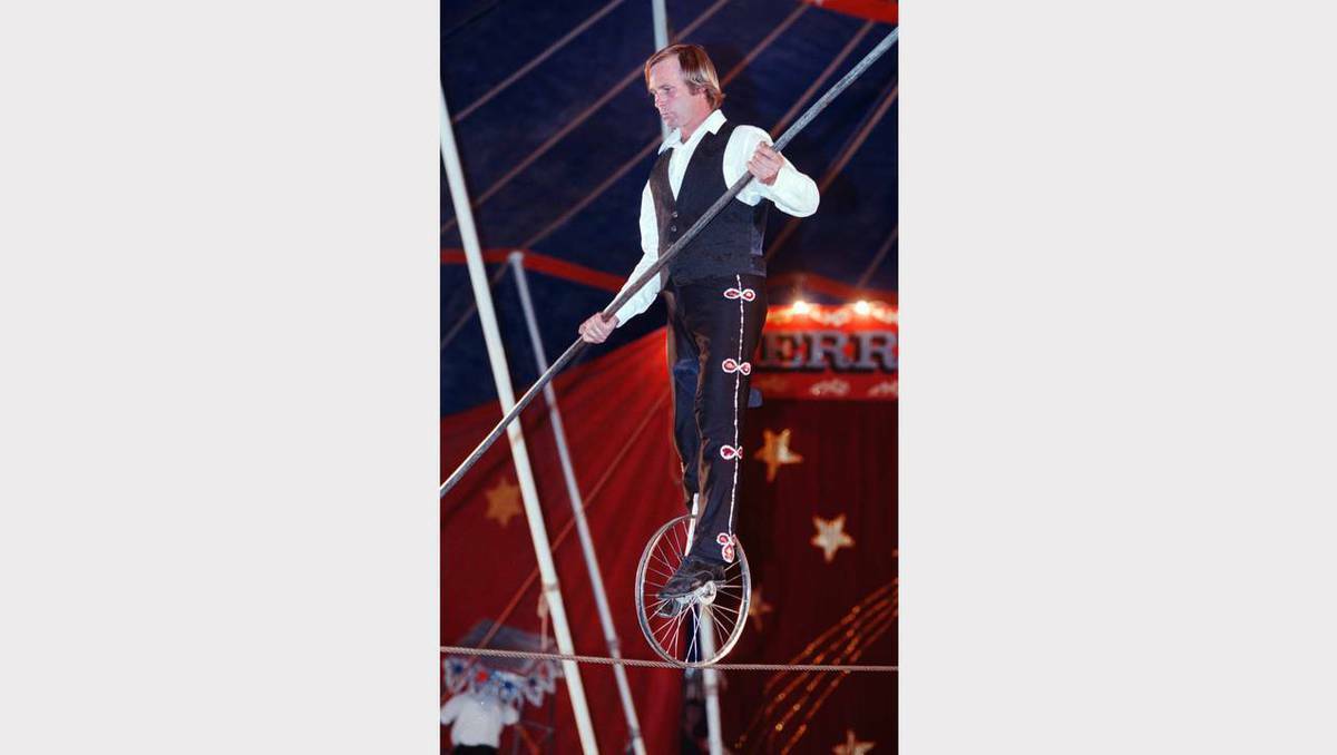 Performers at the Wodonga Show circus in 1998.