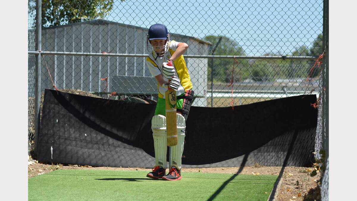 Darby Chalmers at the nets ahead of today's Walter Taylor Shield.