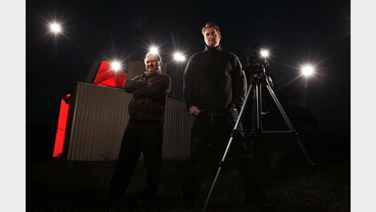 Photographers Carl Rainer and Greg Gibbs have works in the night sky exhibition. Picture: Ben Eyles, The Border Mail