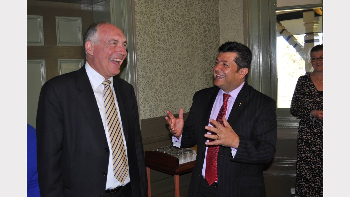 IMPORTANT PEOPLE: Richard Torbay talking with Nationals leader Warren Truss.
