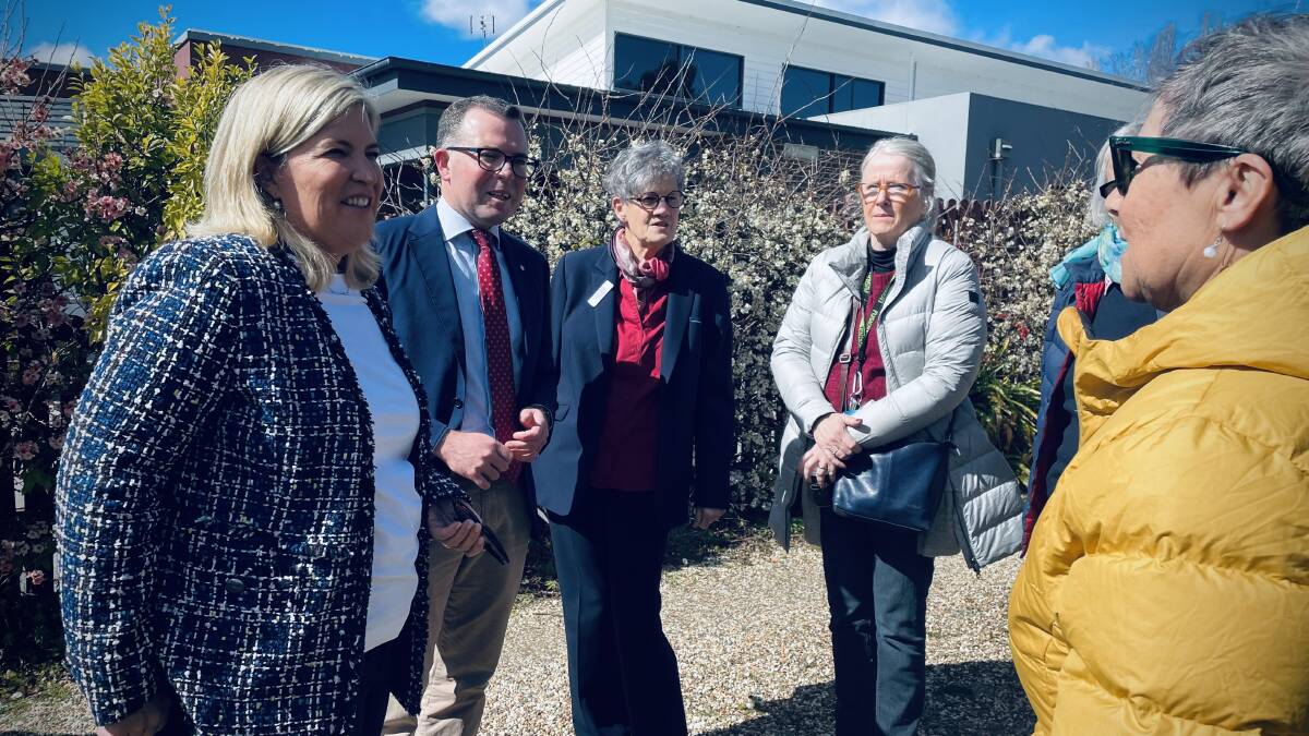 Minister for Regional Health Bronnie Taylor, Adam Marshall MP and Trudie Laffan listen to nurse Maxine who will help with Indigenous Australian mum and bub relationships at the Tresillian Centre. 