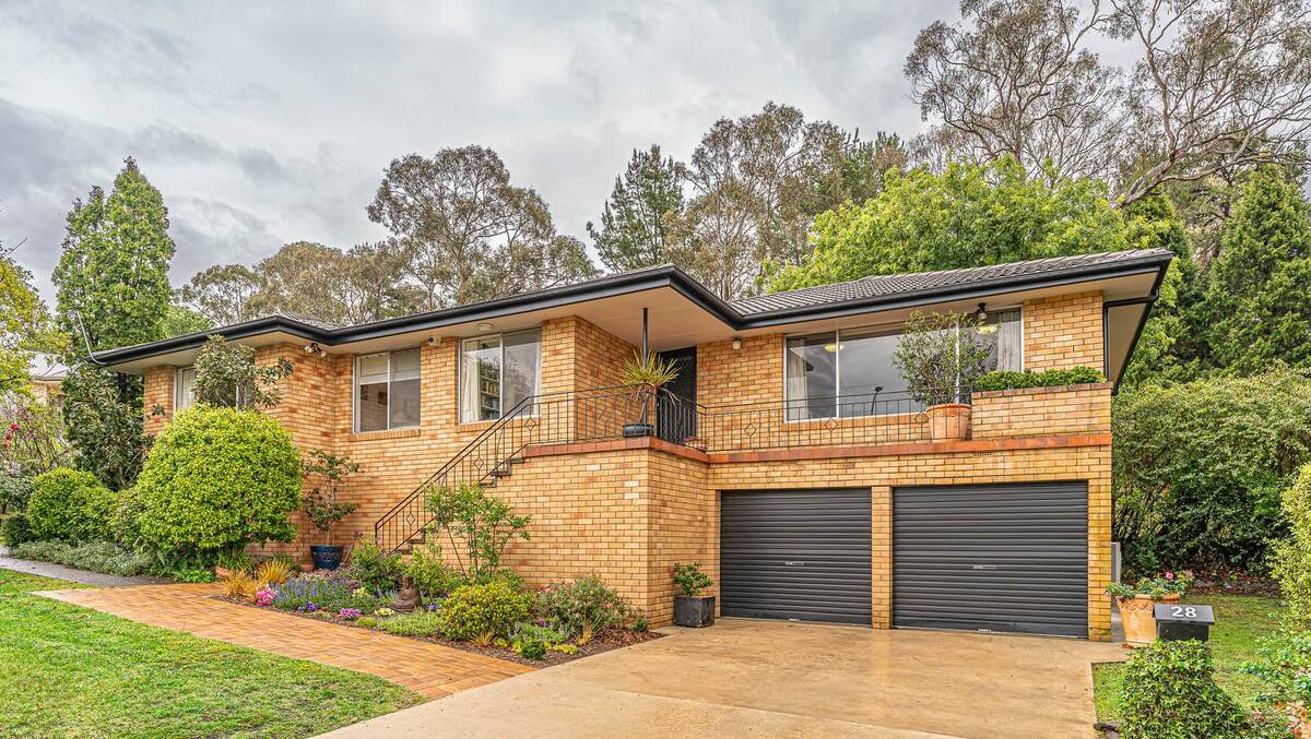 28 Glen Innes Road, Armidale has a price guide of $580,000 - $610,000. Picture from View
