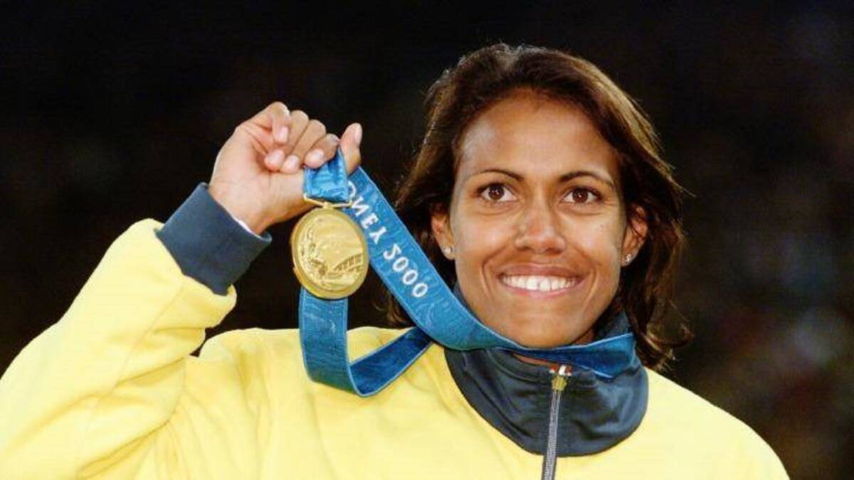 Cathy Freeman with her gold from the women's 400m at the 2000 Sydney Olympics. Picture: Rick Stevens