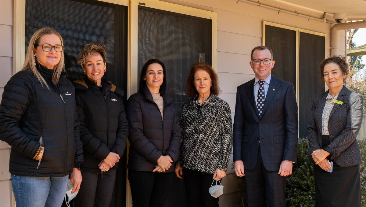 MP Adam Marshall with Armidale Womens Shelter (WSA) Vice-President Leesa Waters, Department of Communities & Justice Nicole Stace, WSA President Juliet Kaberry, WSA Manager Carolyn Burgess and Homes North CEO Maree McKenzie. 