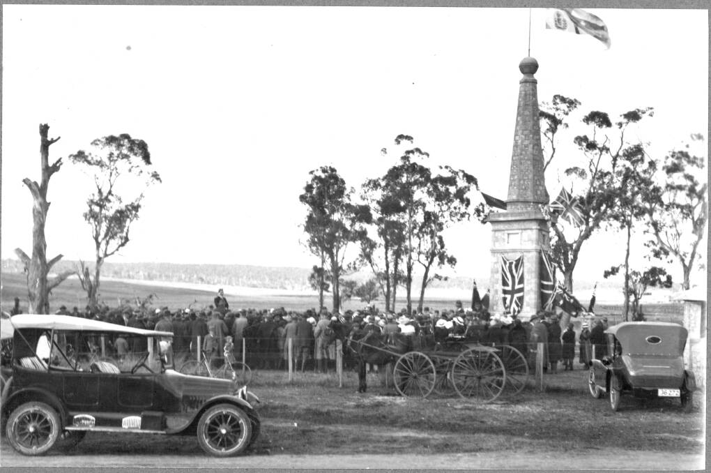The opening of the Dangarsleigh Monument on Empire Day in 1921 was attended by 1,000 people, an amazing crowd considering the remoteness of the location, and Armidale's population at the time.