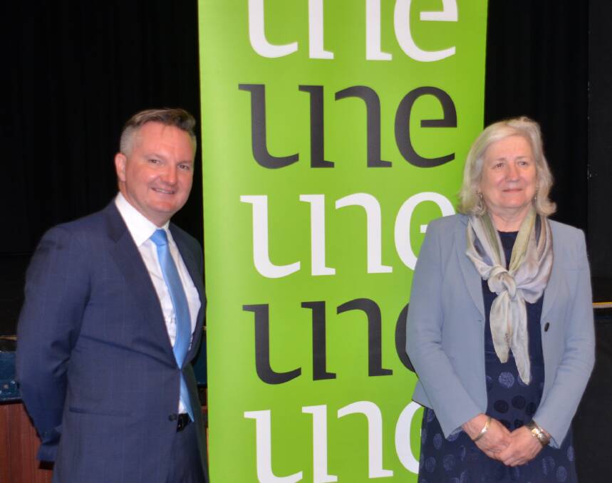 Shadow Minister for Health MP Chris Bowen with UNE vice-chancellor and CEO Professor Brigid Heywood