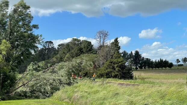 Clearing the railway line at Uralla on Friday afternoon. Picture: supplied.