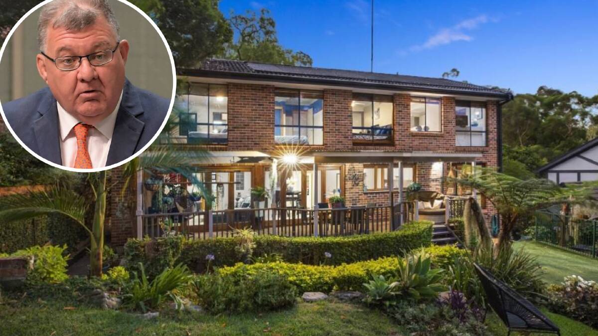 The five-bedroom home of Craig Kelly (inset) and his wife Vicki is scheduled to be auctioned on February 20. Main photo: Oz Combined Realty.