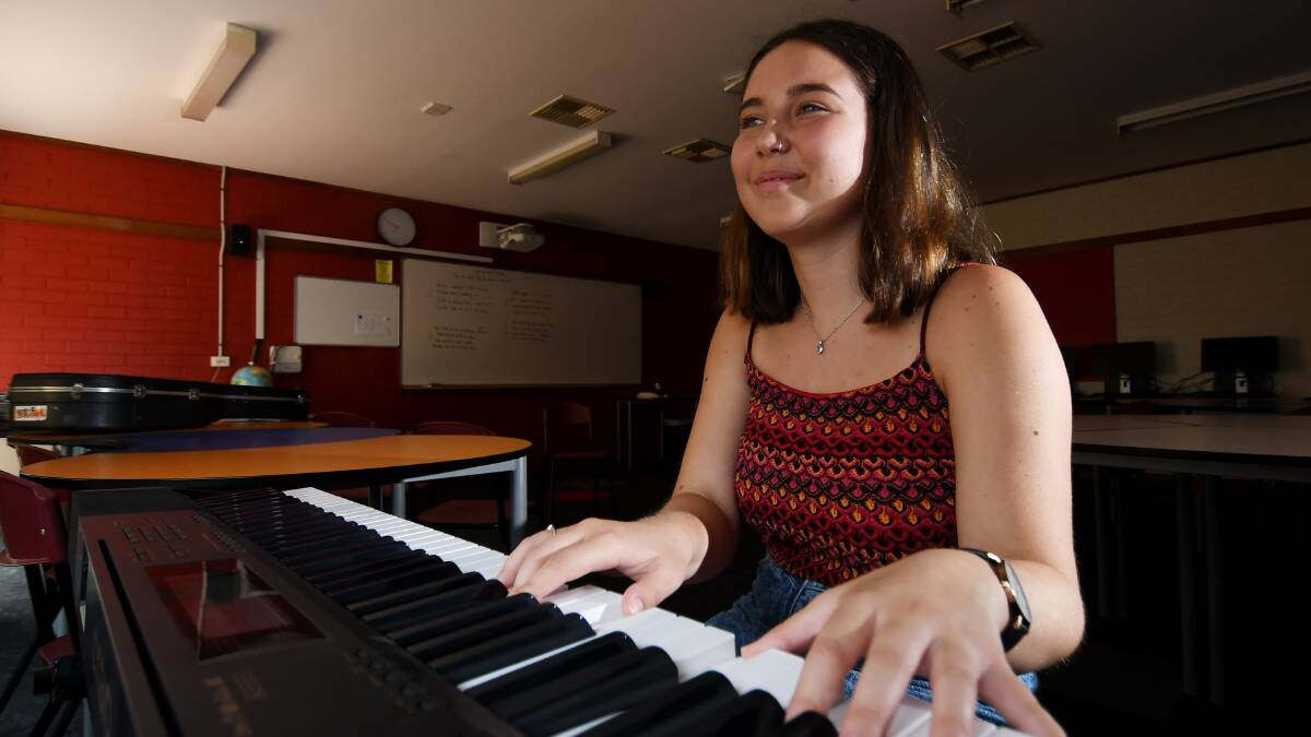 Jem Cassar-Daley put studying on hold to play music with her famous father
