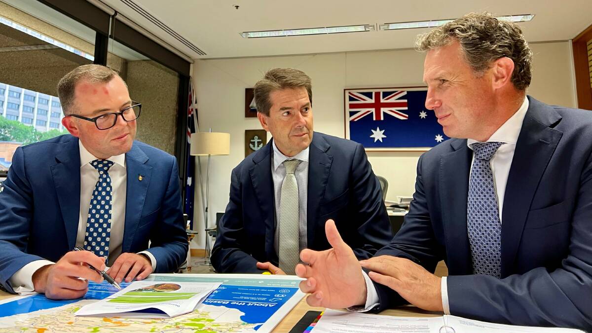 WATER MEETING: NSW Water Minister Kevin Anderson listens to Armidale Regional Council mayor Sam Coupland (right) and Northern Tablelands MP Adam Marshall. Picture: Supplied