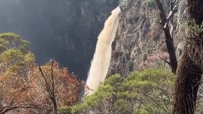 Watch as rain brings Dangars Gorge to life