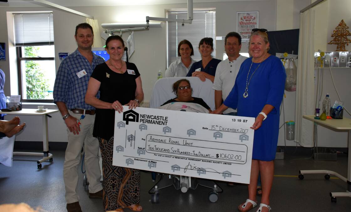 BIG CHEQUE: Nicki Scholes-Robertson donates more than $10,000 to the Armidale Hospital renal unit following the wrap up of her Rambling for Renal fundraiser.