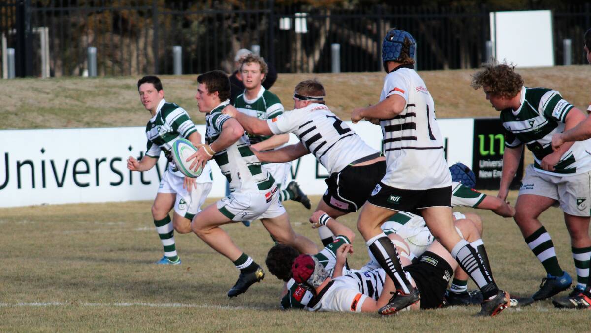 CLOSE: Robb College and Tamworth are locked in a battle for the minor premiership. Photo: Steve Green. 
