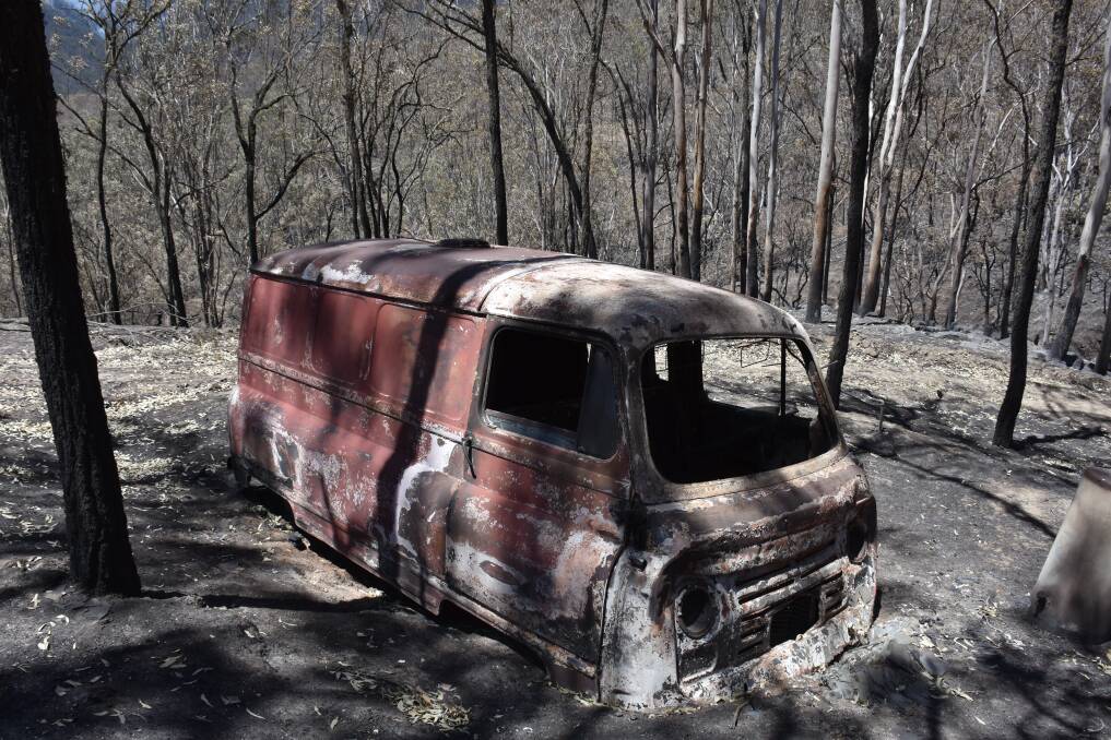 Bushfire risk: ABC radio transmitters in Armidale, Tenterfield and Walcha don't have backup power to keep the national emergency broadcaster on the air during a loss of electricity.