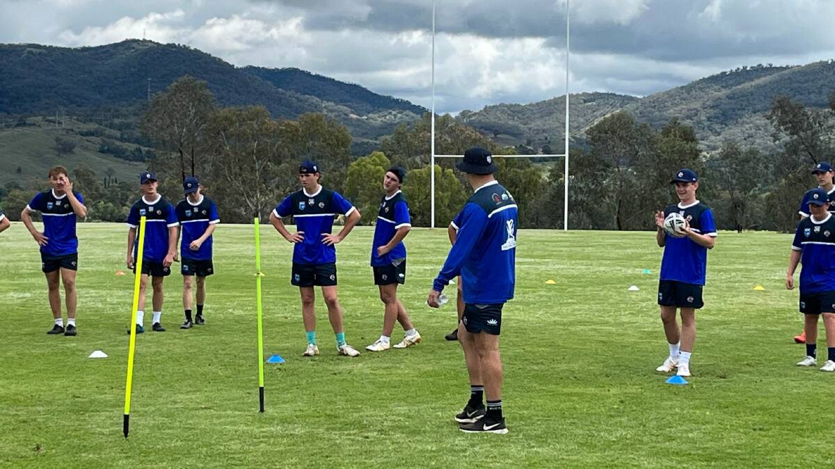 Cody Tickle addresses his Northern Tigers under 16s charges during a recent training session. They have their first hit-out in Tenterfield on Saturday. Picture Northern Region of NSWRL Facebook