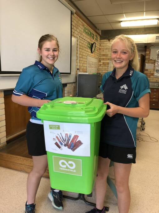 Armidale Secondary College students Belle Mitchell and Mikayla Tombs.