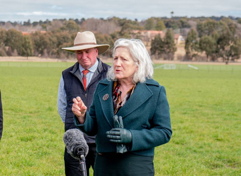 UNE vice-chancellor and CEO Professor Brigid Heywood and Member for New England Barnaby Joyce who announced the Federal funding on Friday.