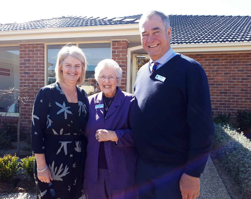 Newling Gardens Retirement Village's new manager Sue Nelson with resident Bev Lilley and Mayor Cr Simon Murray.