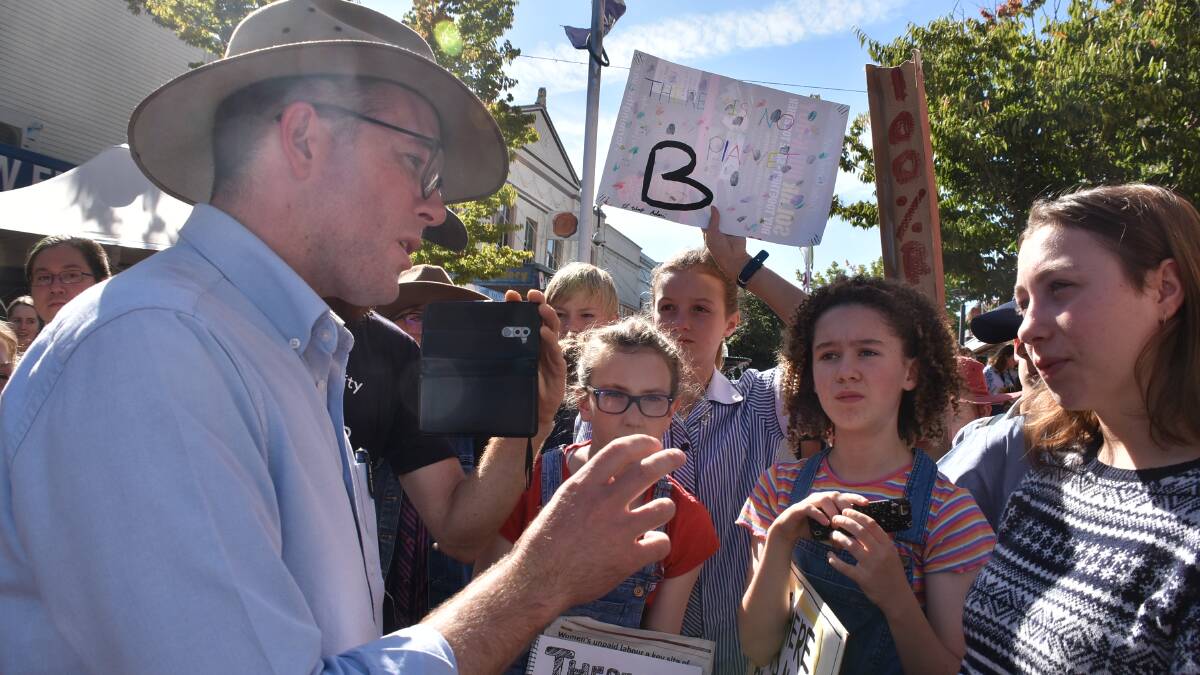 POLITICS: Northern Tablelands MP talks to student strikers in the Armidale Mall. Photo: Nicholas Fuller