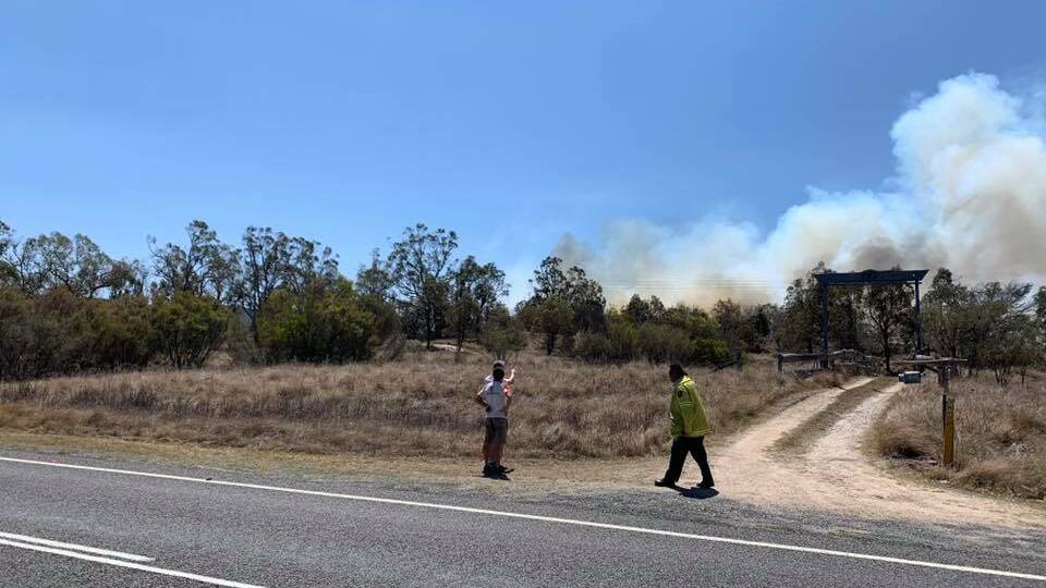 FIRE: Firefighters at the Sunnyside Loop Rd Fire, Tenterfield. Photo: NSW Rural Fire Service.