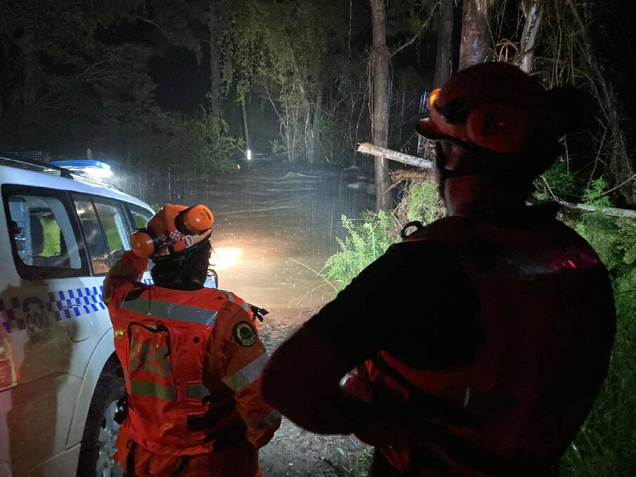 Flood rescue at Hollisdale. Photo supplied by the Wauchope SES Unit