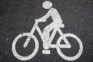 Elderly woman robbed on Armidale cycleway