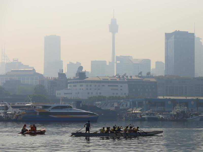 The Bureau of Meteorology says Sydney's smoky conditions are likely to continue until Sunday.
