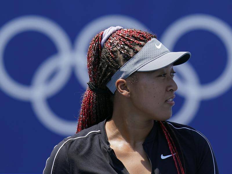 Naomi Osaka's tennis return has been delayed by a day following a request from Olympic organisers.