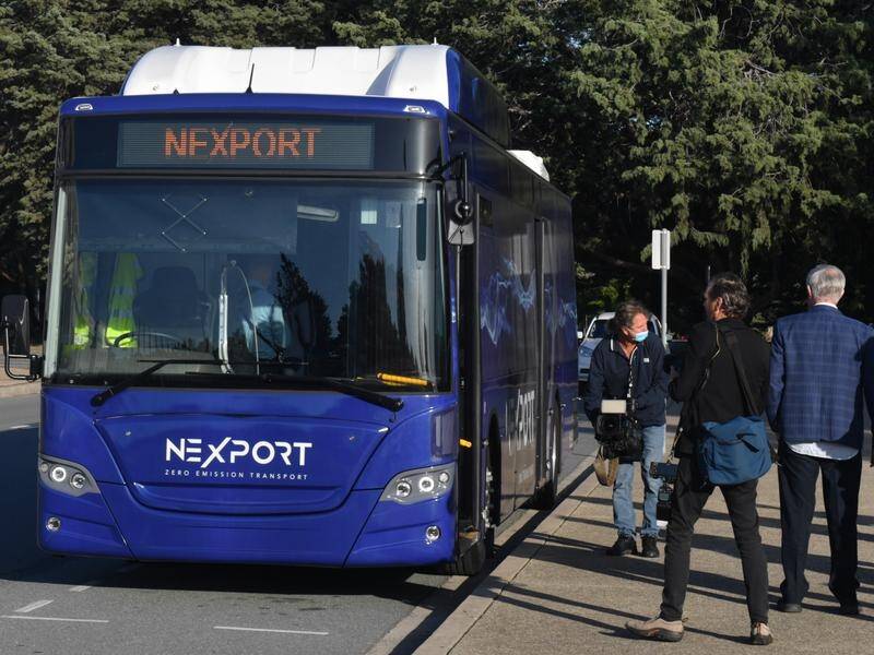 Australia's uptake of emissions-free buses is behind many cities in Europe and Asia, a report shows. (Mick Tsikas/AAP PHOTOS)