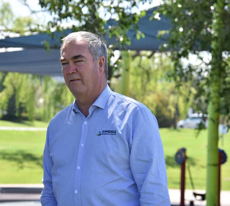 MEETING: Armidale Regional Council Mayor Simon Murray is hopeful hydrologists will have encouraging news for council.