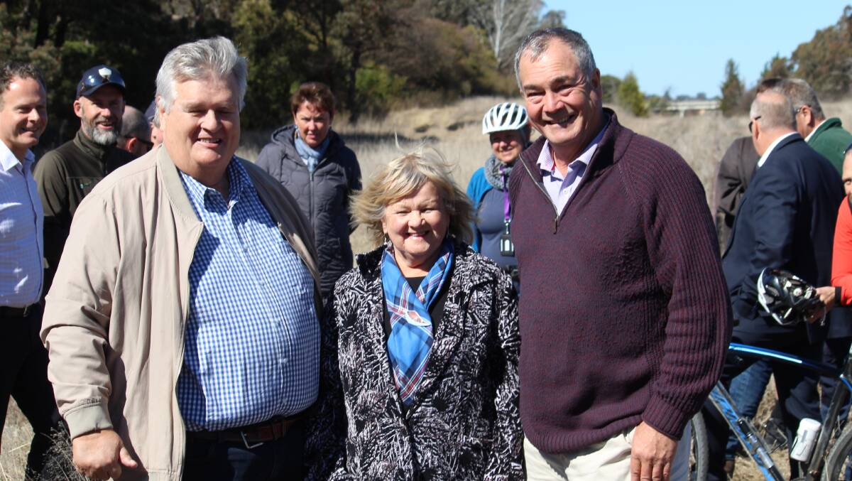 SUPPORT: Armidale councillor Peter Bailey, Glen Innes Mayor Carol Sparks and Armidale Mayor Simon Murray support the rail trail crowdfunding campaign.