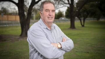 Walcha Council mayor Eric Noakes says he welcomes the appointment of an administrator to the New England Weeds Authority. Picture by Peter Hardin